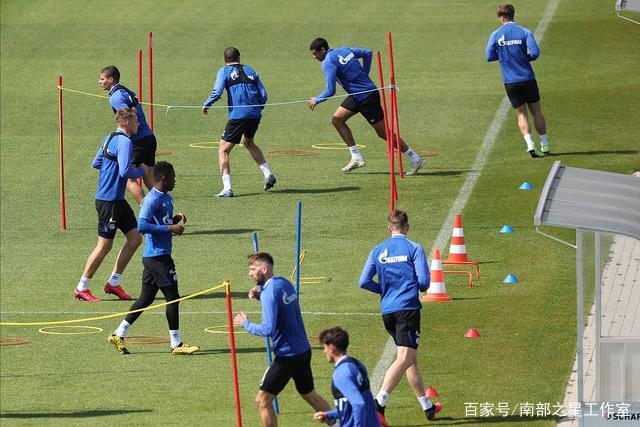 皇马与巴萨依靠场馆升级跻身收入超10亿欧元俱乐部